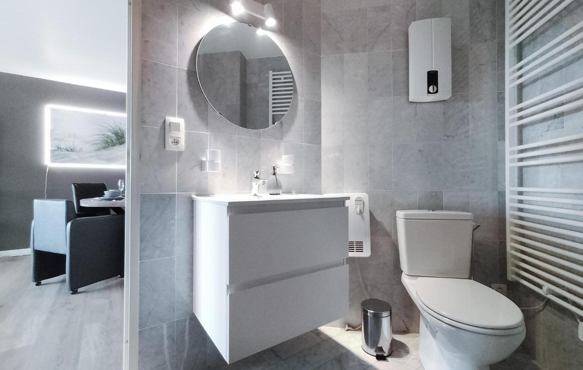 1 Bedroom Stunning In Appartement