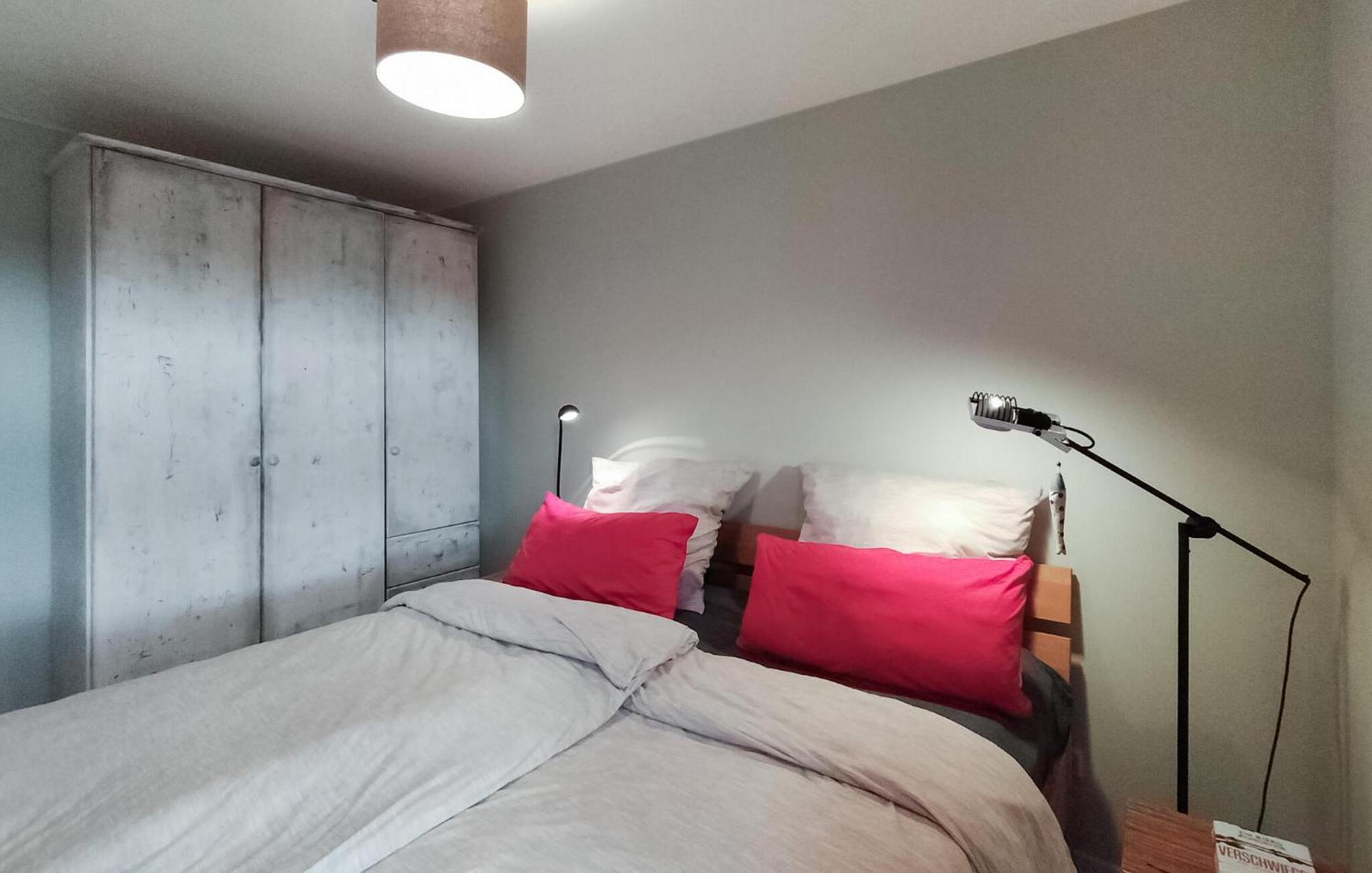 1 Bedroom Stunning In * Oostende